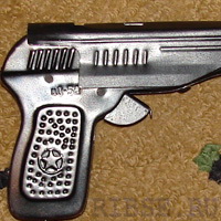 Пистолет железный